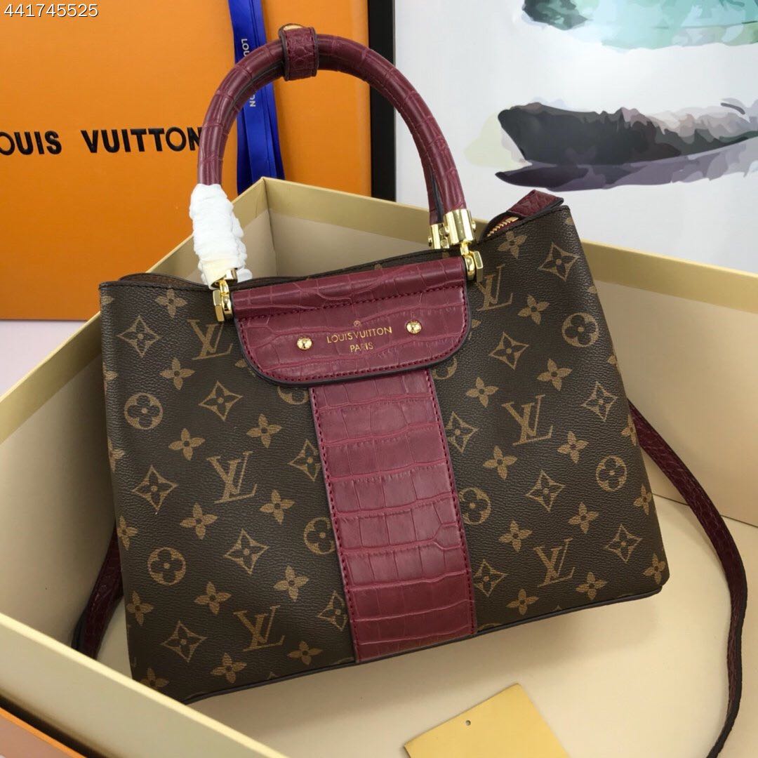 LOUIS VUITTON D260-44822